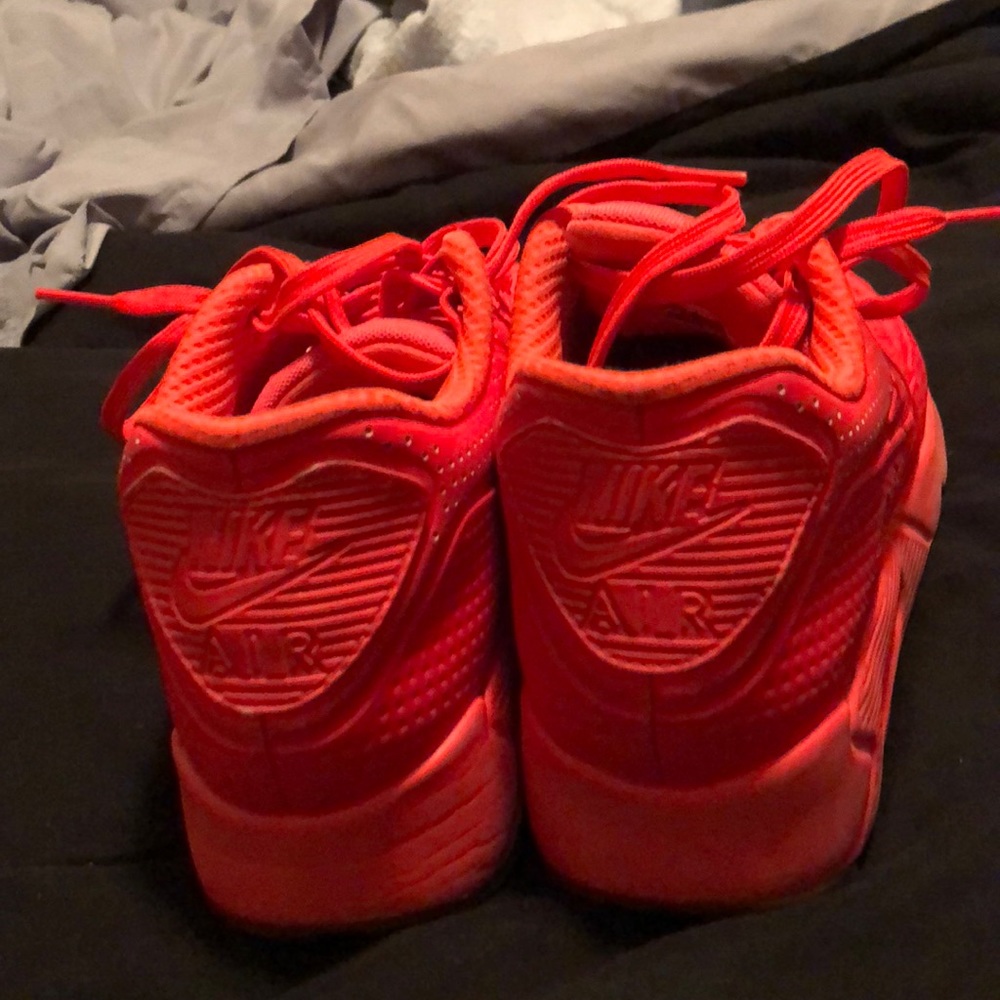 Infrared Nike Air Maxes - Picture 4 of 4